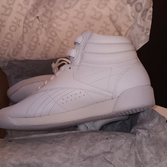 Reebok Classic hi-Top ladies sneakers - New in Box - Picture 9 of 12